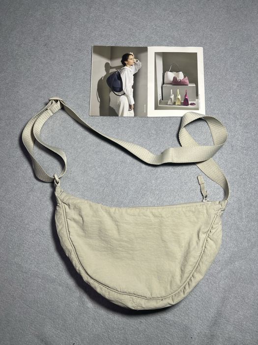 Uniqlo  сумка бананка