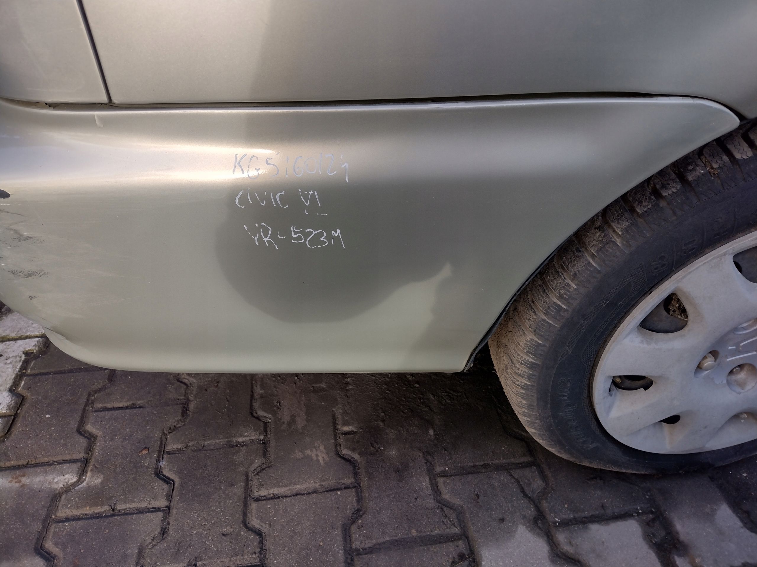 Zderzak tylny Honda Civic Vi sedan 5d k: Yr-523m