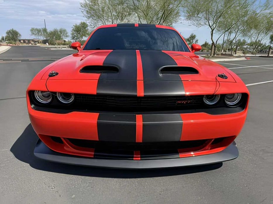 Dodge Challenger      2020