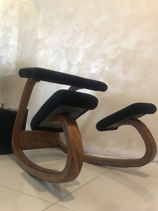 Stokke klecznik krzeslo