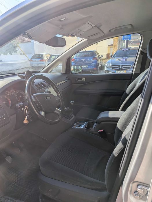 Ford C-Max 1.6 TDCi Ghia | Familiar Espaçosa e Económica