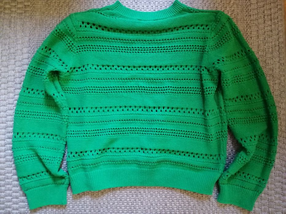 Sweter ażurowy zielony