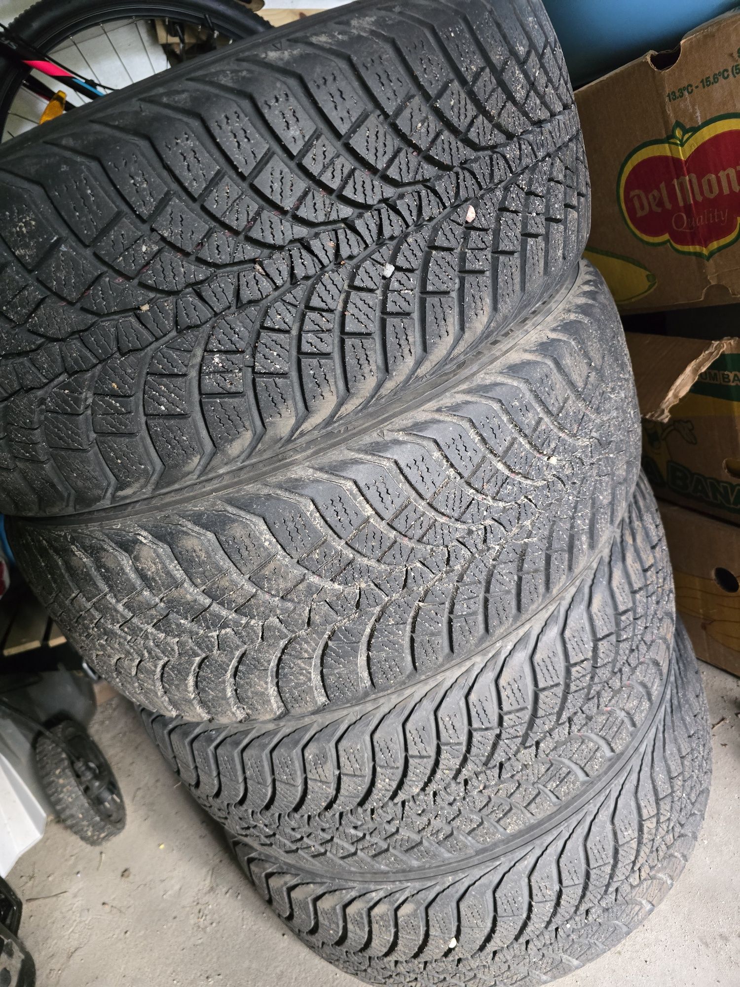 Opony zimowe Kumho, 205/50 r17, stan bardzo dobry