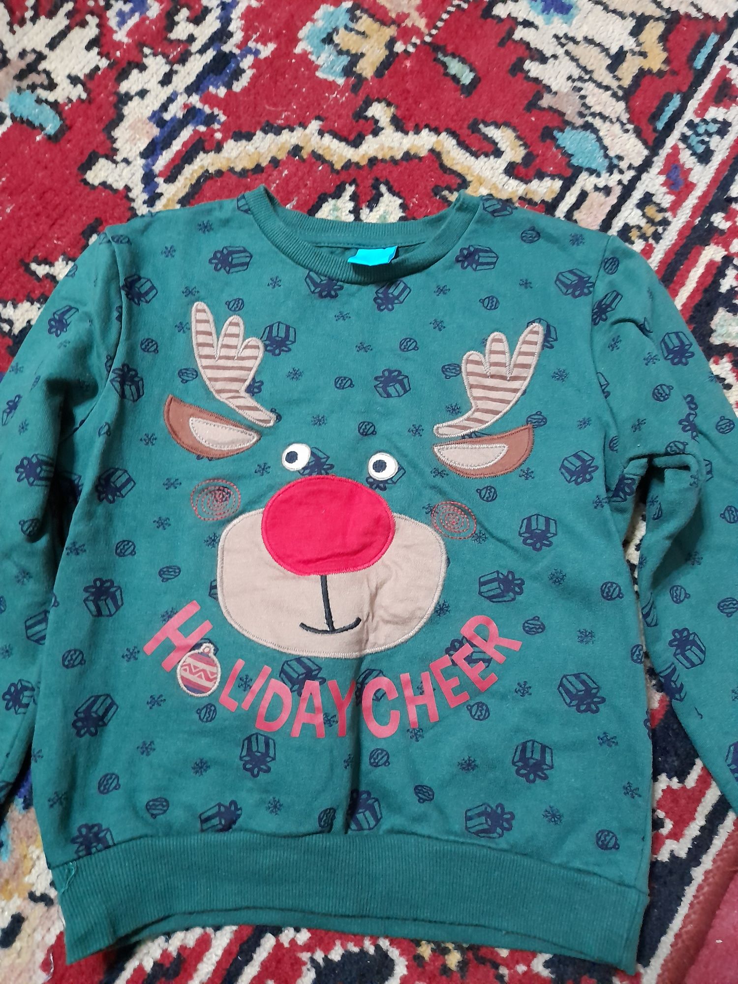 Sprzedam bluzy z długim rękawem.