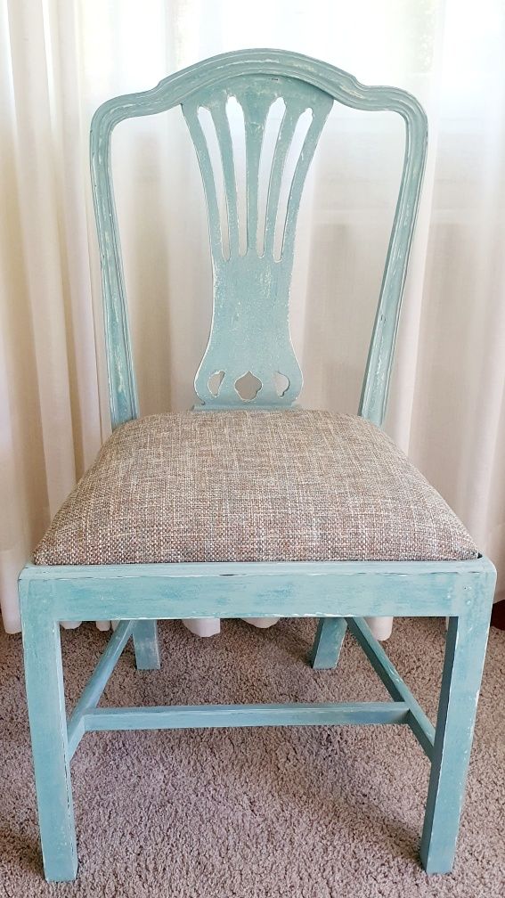 Par de cadeiras estilo Provençal