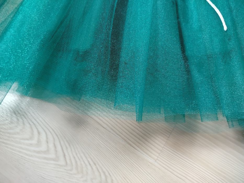 Дитяча сукня 5-7 років. На зріст 116-122 см.