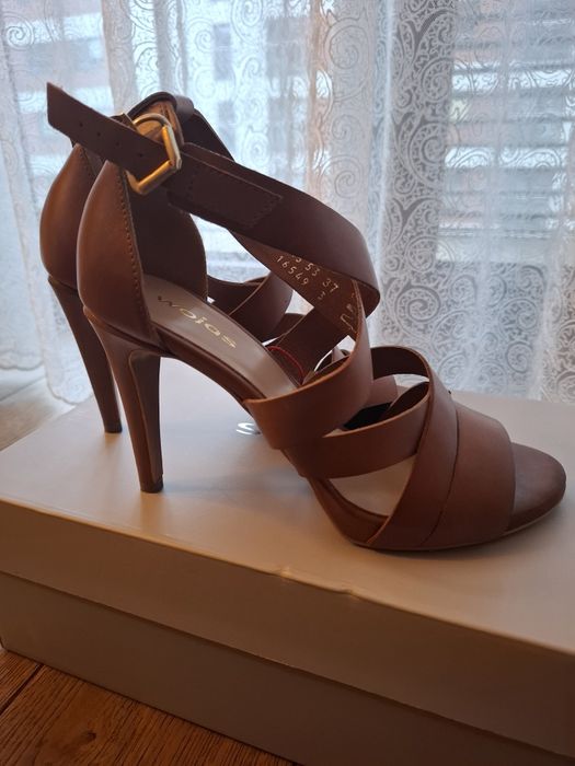 Sandały damskie nowe z metką firmy Wojas. .