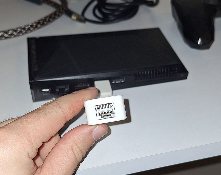 NVIDIA Shield TV 16GB 4K HDR + Comando + Comando Gaming