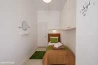 130091 - Quarto com cama de solteiro em apartamento com 11 quartos