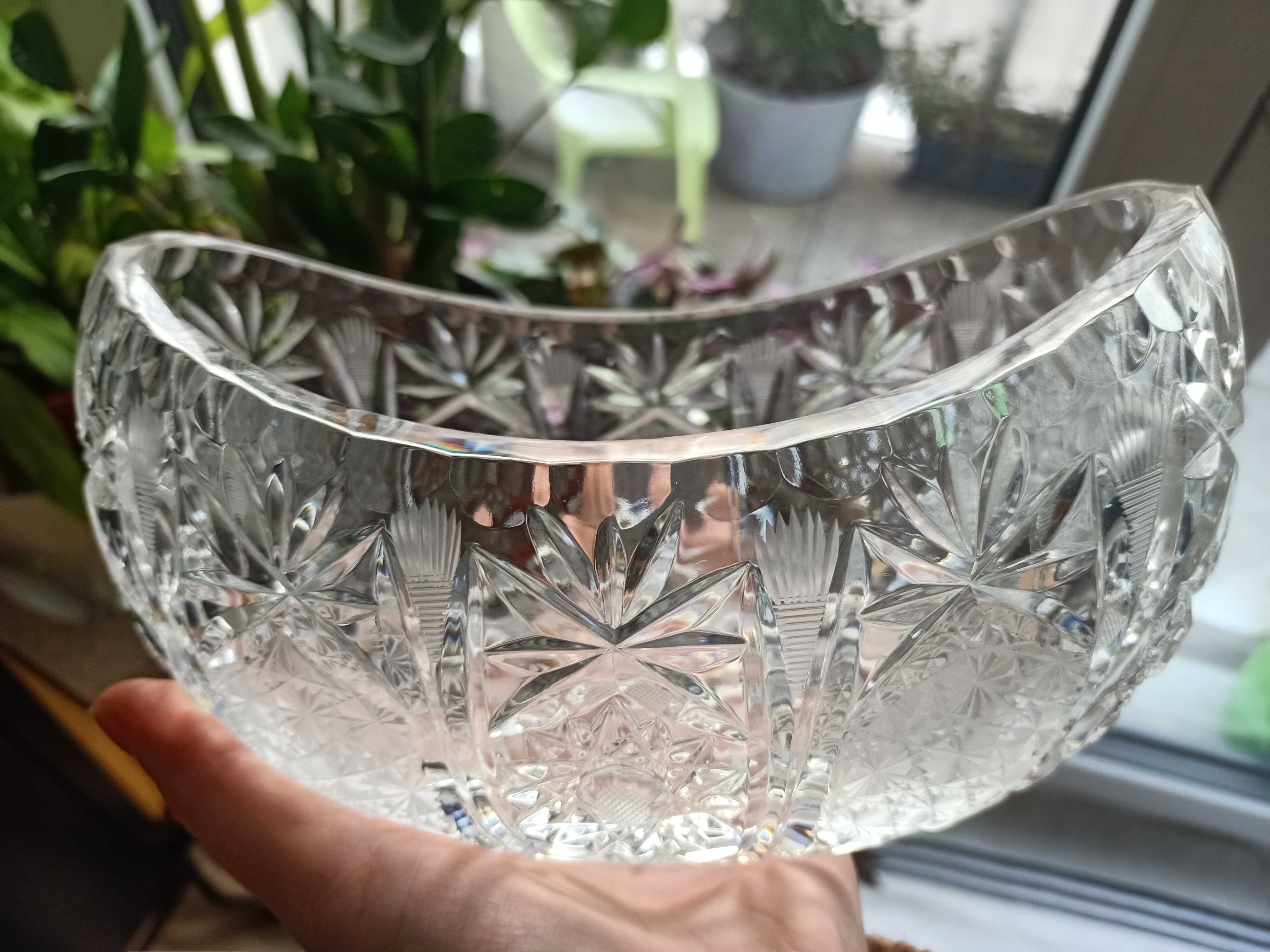 kryształ w kształcie łódki bombonierka