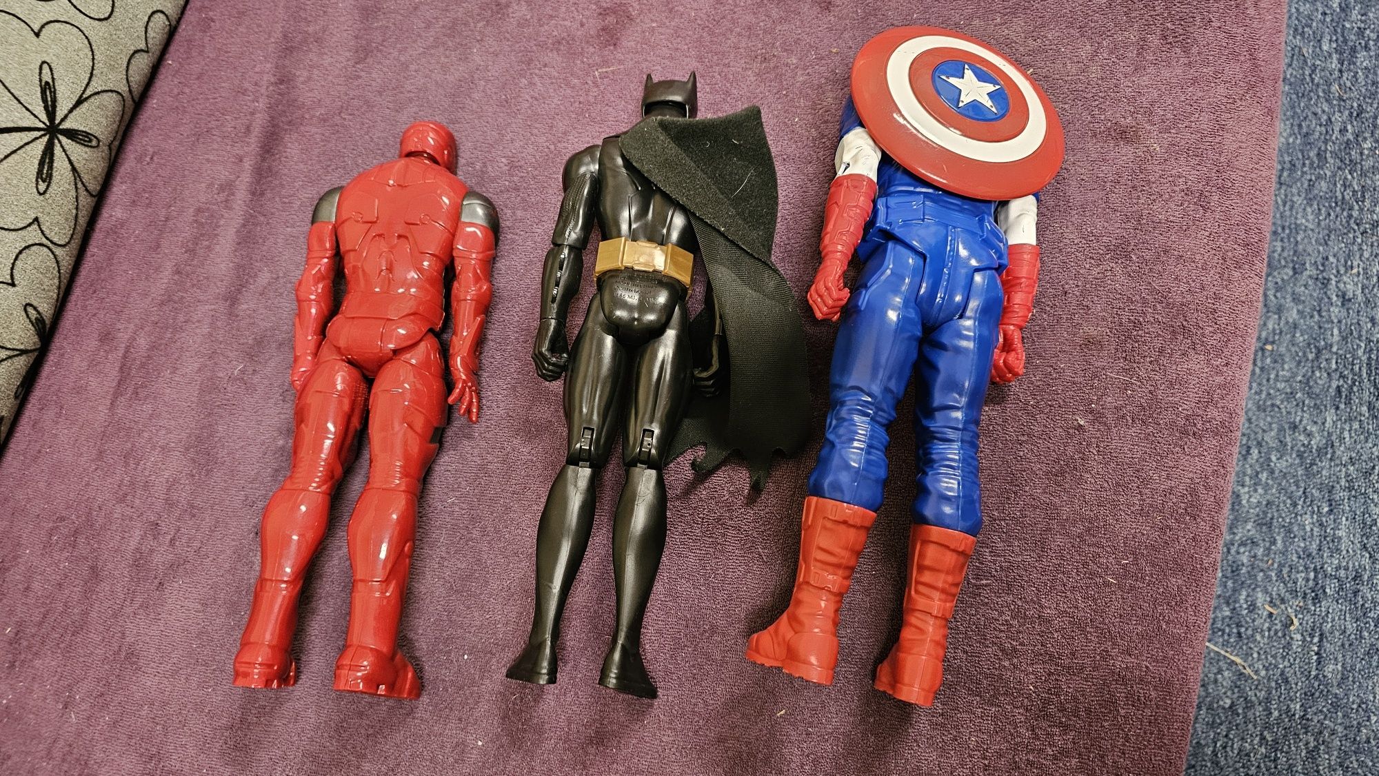 Figurki superbohaterów – Iron Man, Batman, Kapitan Ameryka