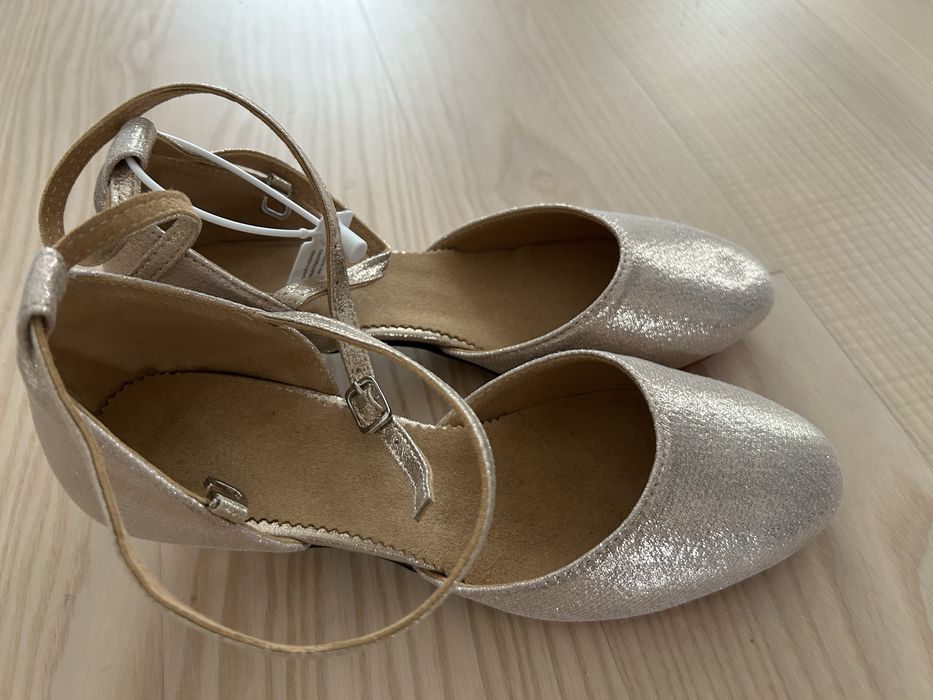 Buty do tańca marki dance and sway