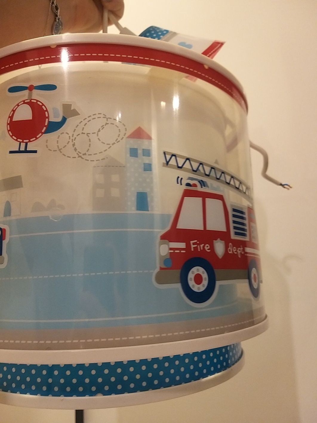 Lampa sufitowa do pokoju dziecięcego