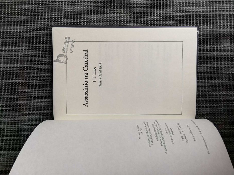 Assassínio na Catedral - Thomas S. Eliot (portes grátis)