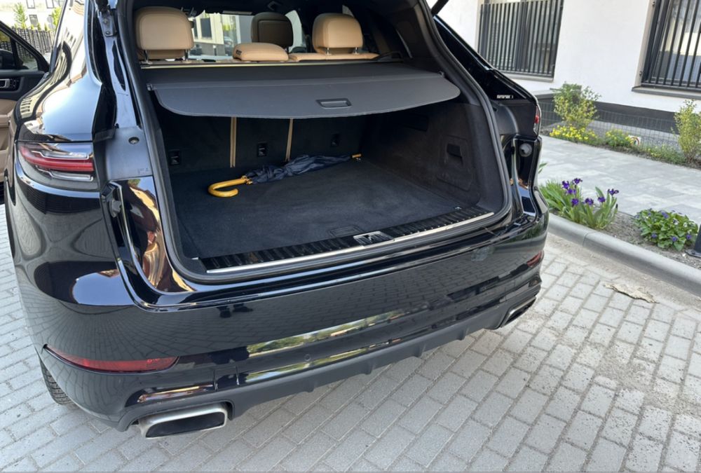 Porsche  cayenne matrix