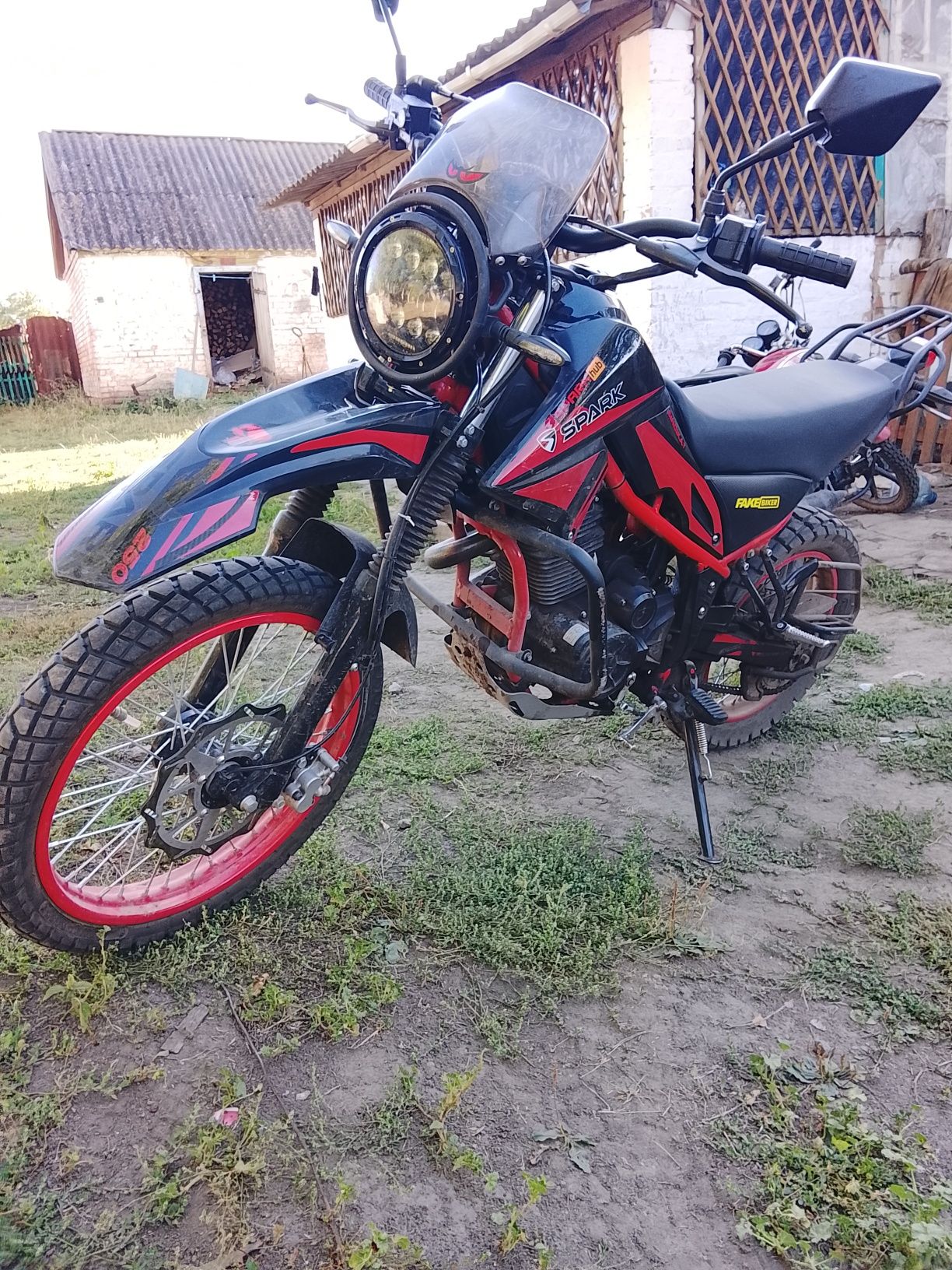 Мотоцикол SPARK250D-3