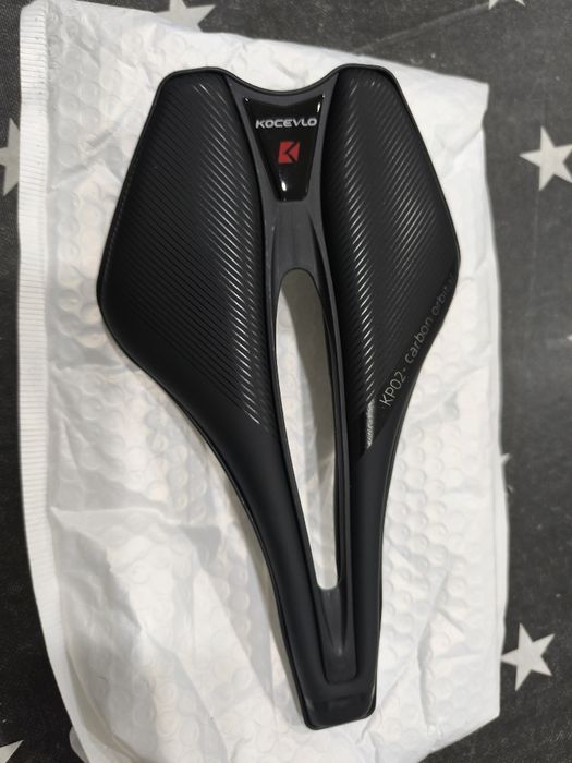 Selim carbono 147mm
