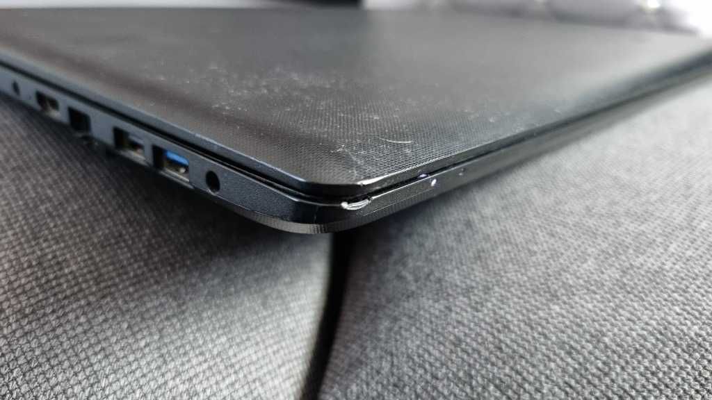 laptop LENOVO IDEAPAD 110 N3060*4GB*