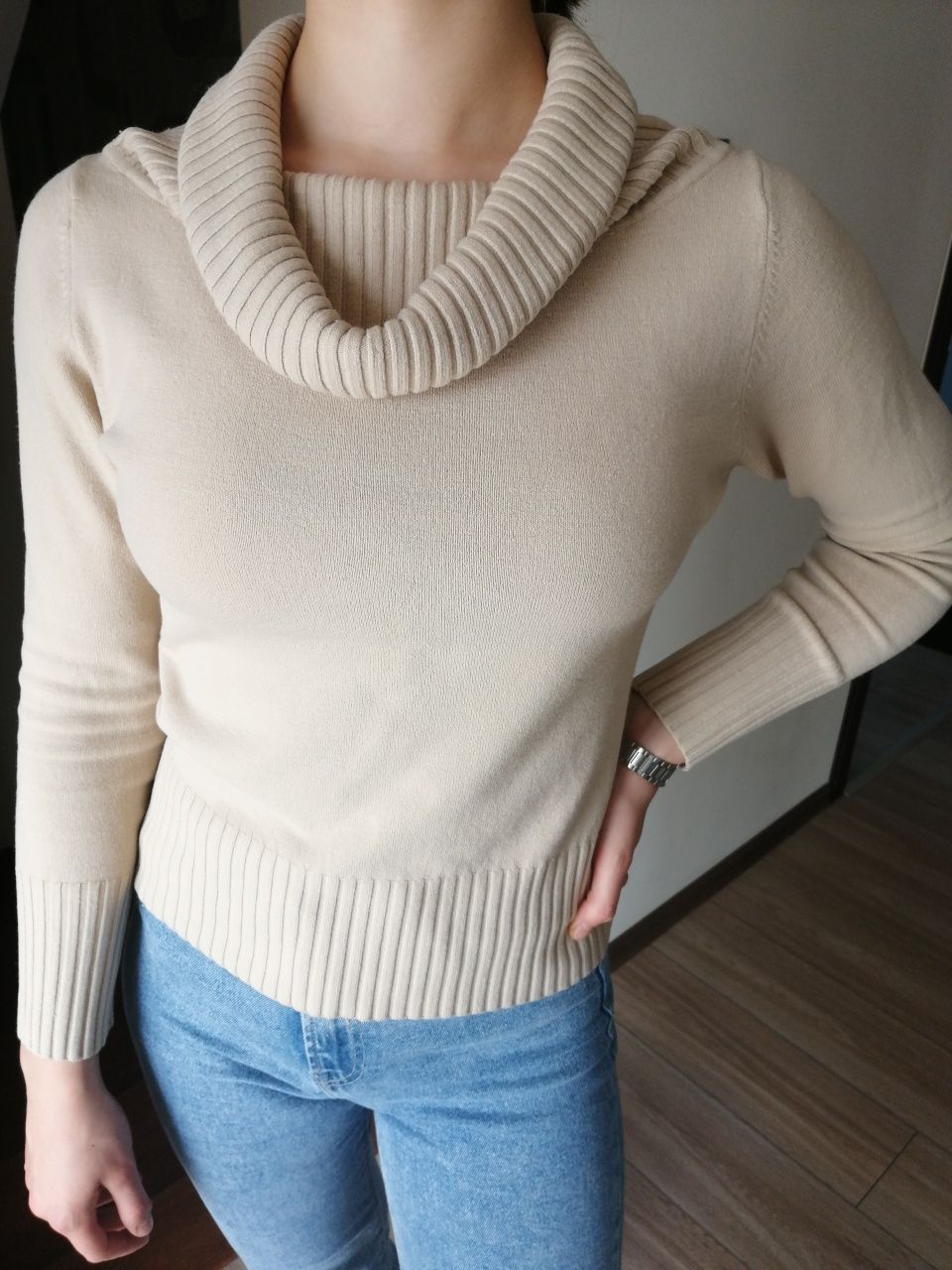 Sweter beżowy kremowy M golf