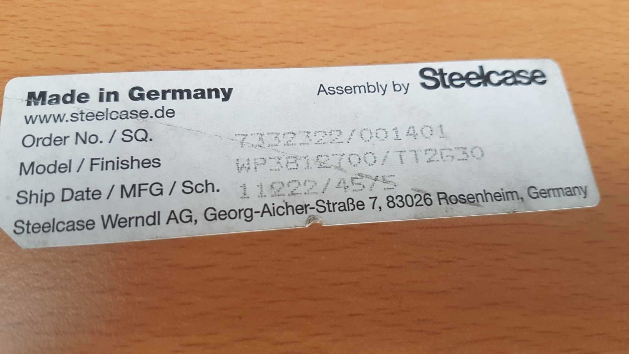 Solidny stół Germany WP381270 TT2G30 z regulowaną wy 160 x 80 cm