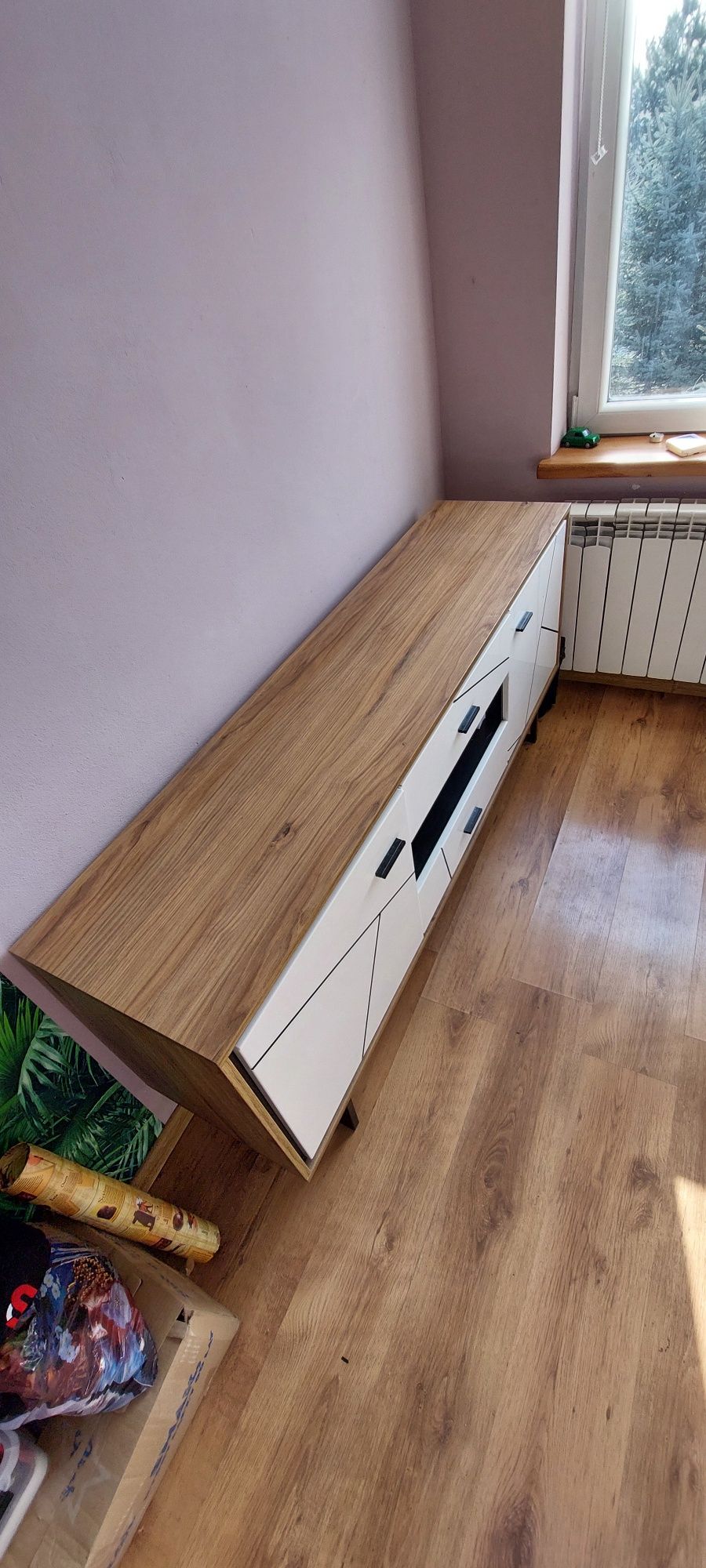 Komoda RTV  Brolo BROK01 Dąb Catania/Czarna Perła/Biała BRW
