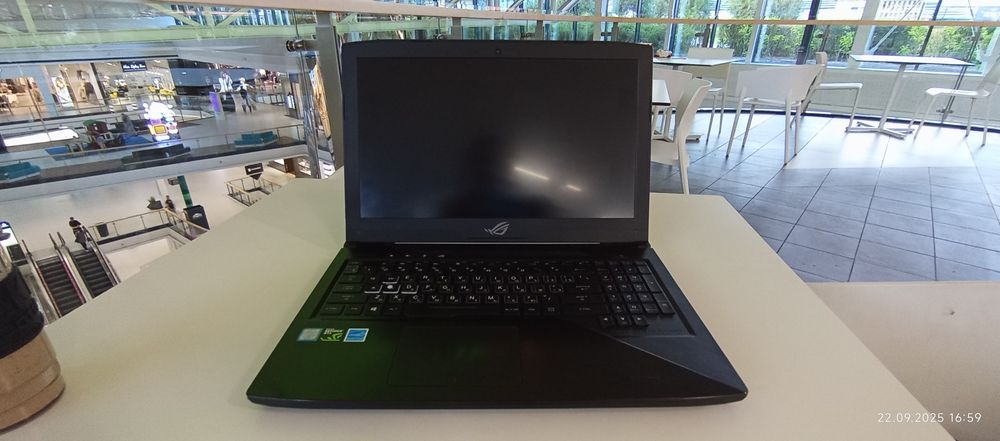 Asus Rog Strix 15 inch