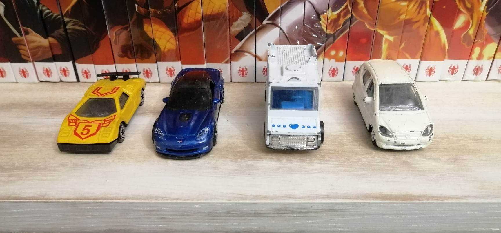 4 carros miniatura - razoavel estado