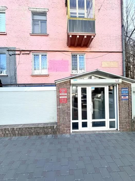 Продам 3-х кім.в центрі міста Сталінку(можливо під комерцію)
