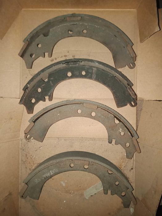 Гальмівні колодки задні TOYOTA 30 Camry RAV 4 I, 4 II, DAIHATSU обмін