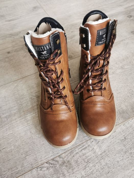 Kozaki zimowe, trzewiki r. 42 Mustang nowe z metką