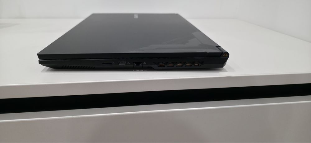 Ноутбук Gigabyte G5 KF RTX 4060 8gb. RAM 32gb. SSD 2TB