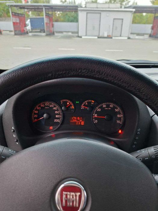 Fiat doblo пасажир 1,3 2013р у відмінному стані