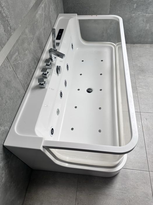 Wanna z hydromasażem