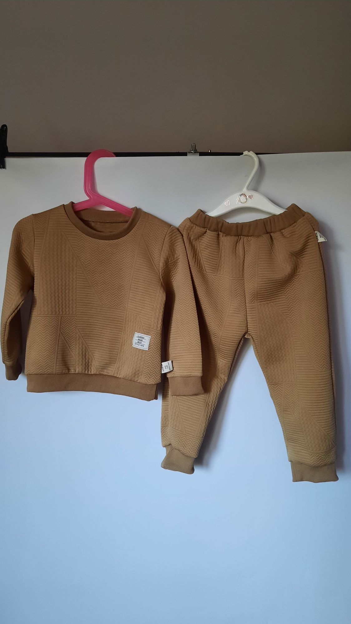 Shein  Dres dzieciecy rozmiar 92
Dres dziecięcy
 Rozmiar 92
Stan ideal
