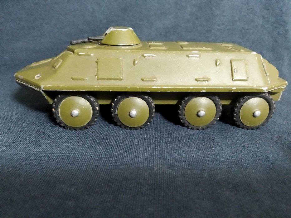 Модельки ссср військова техніка БТР