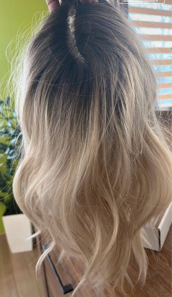 Nowa blond peruka ombre