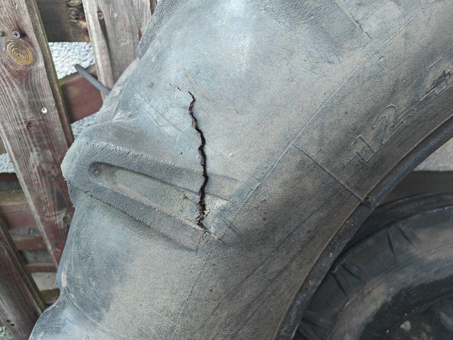 Opony Ursus C-330 12.4-28 i 6.00-16