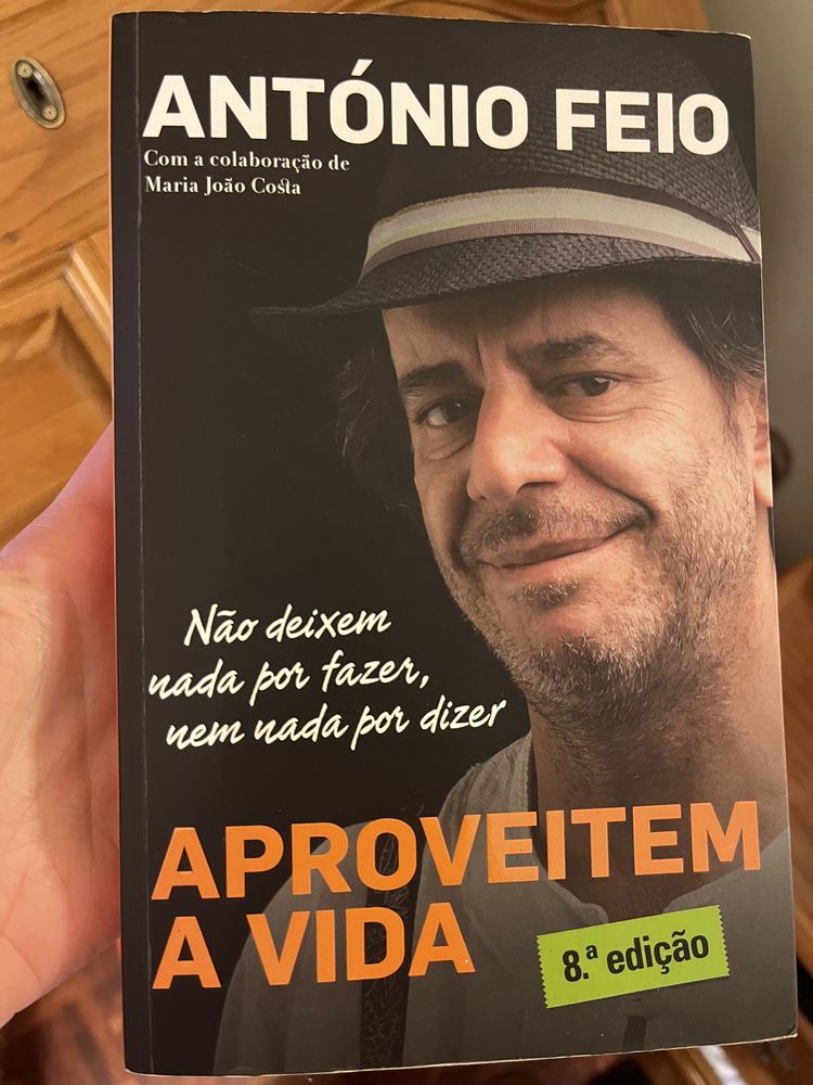 Livro Aproveitem a vida