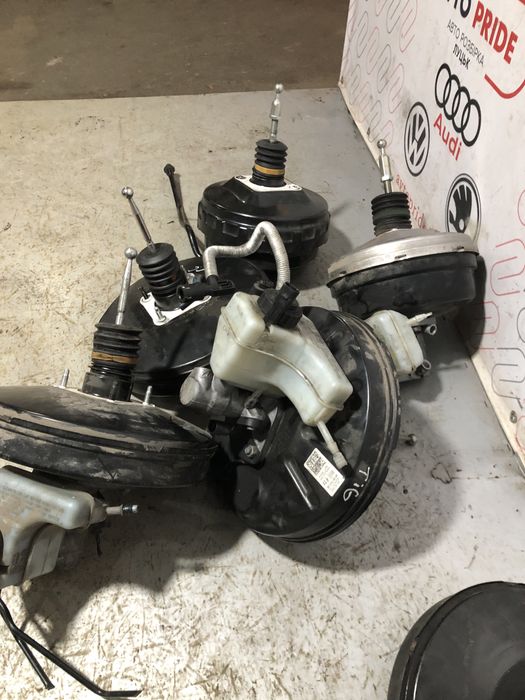 Вакуумный усилитель тормозов Volkswagen Skoda Audi