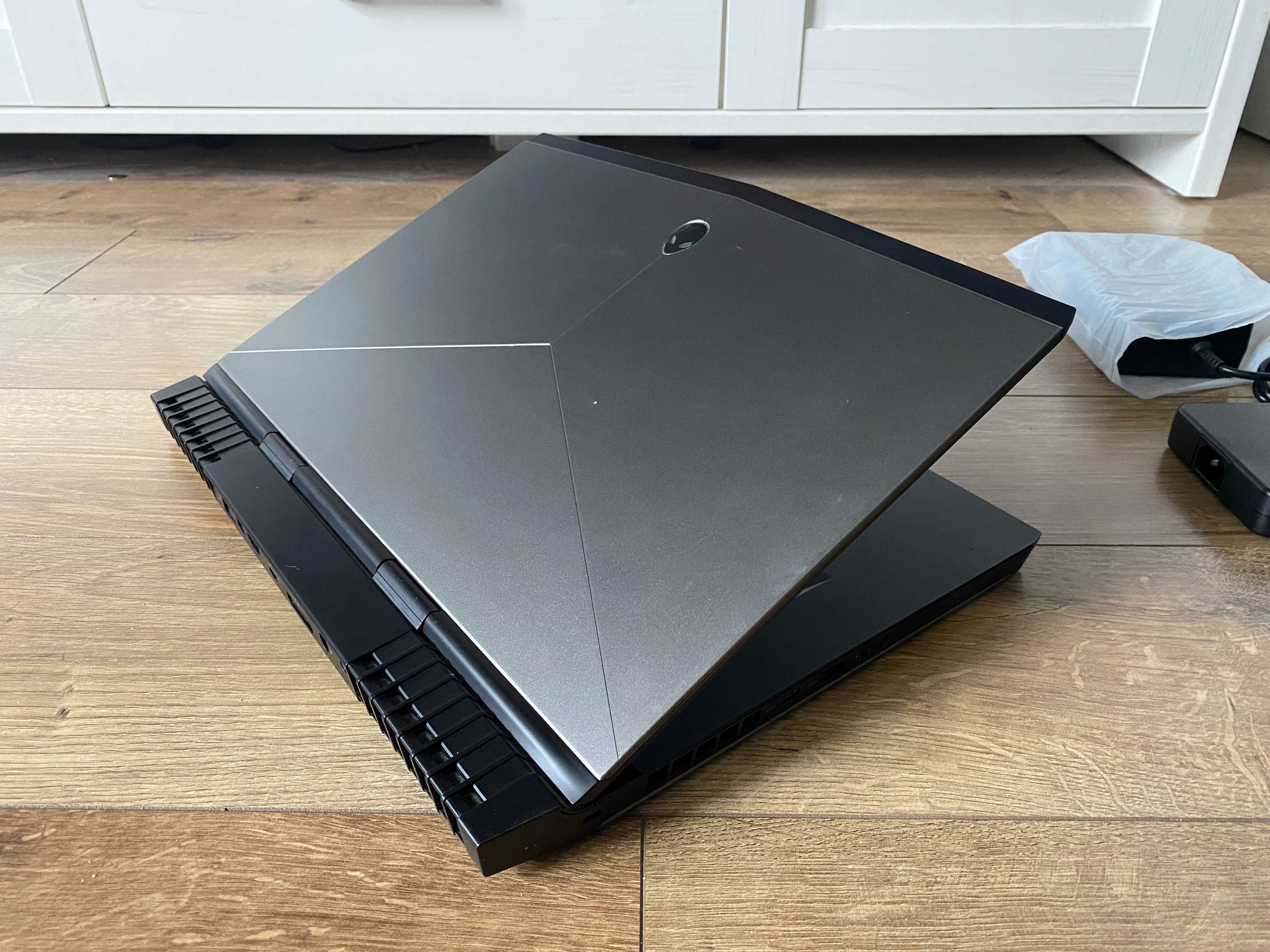 Laptop gamingowy DELL Alienware 15 r3 i7 16GB 500GB SSD m.2 GTX1070