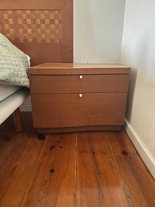 Mesas de Cabeceira de Madeira