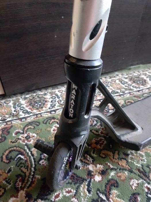 Продам трюковий самокат