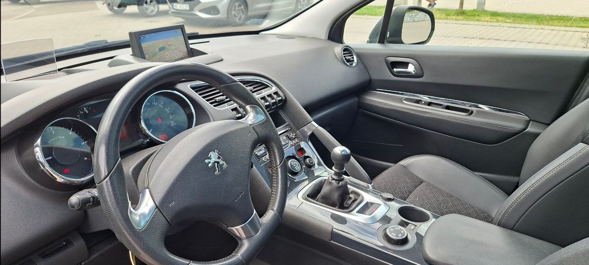 Peugeot 3008 , Navi, head up, panorama, 1,6d