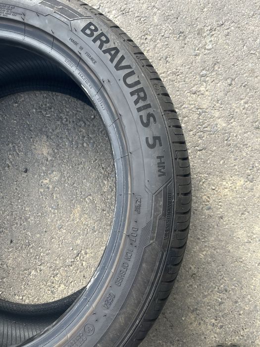 4 Opony Barum Bravuris 5  235/45R18