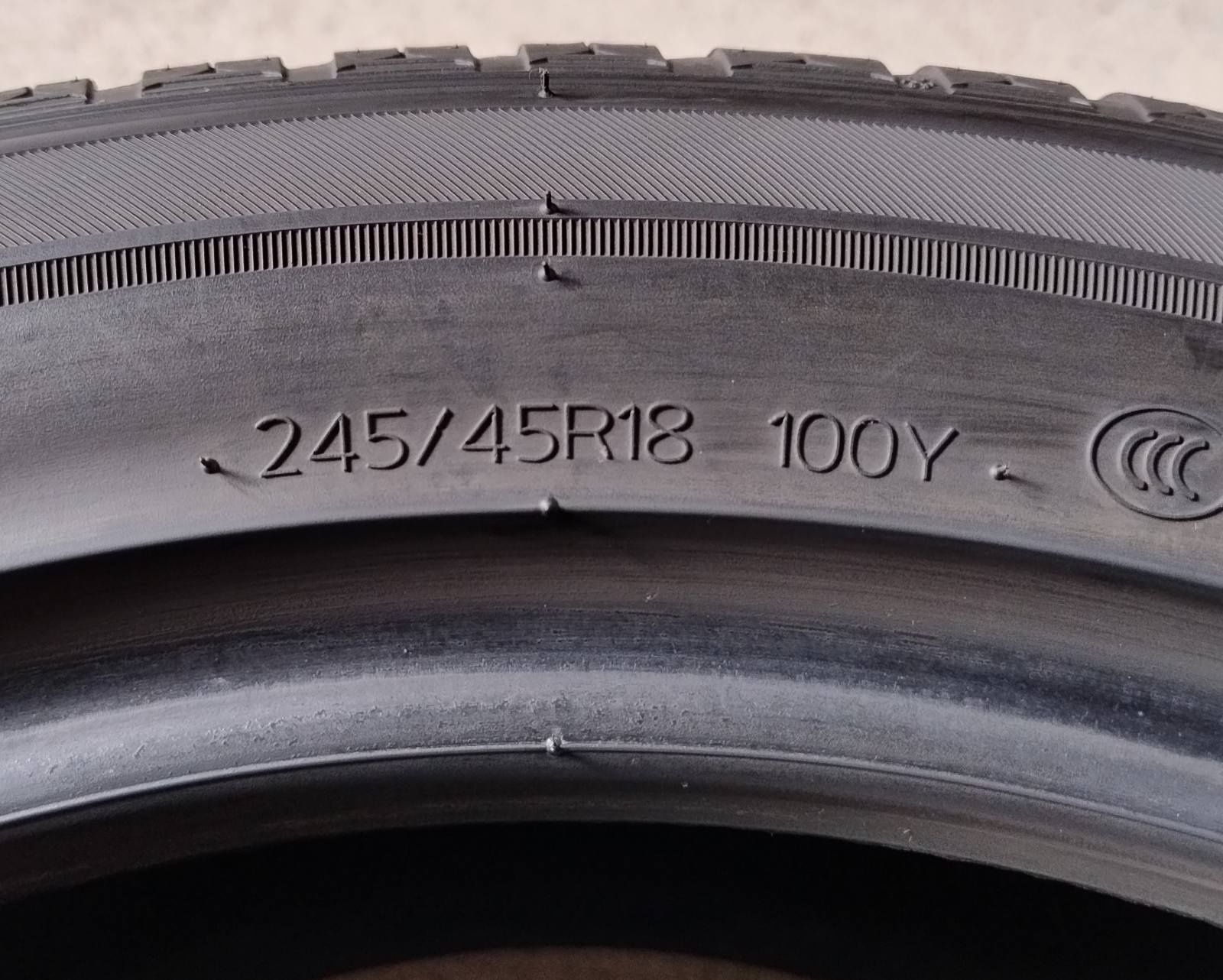 Шини б в всесезонні R18 245/45 Hankook Kinergy 4S 2023 р.в.