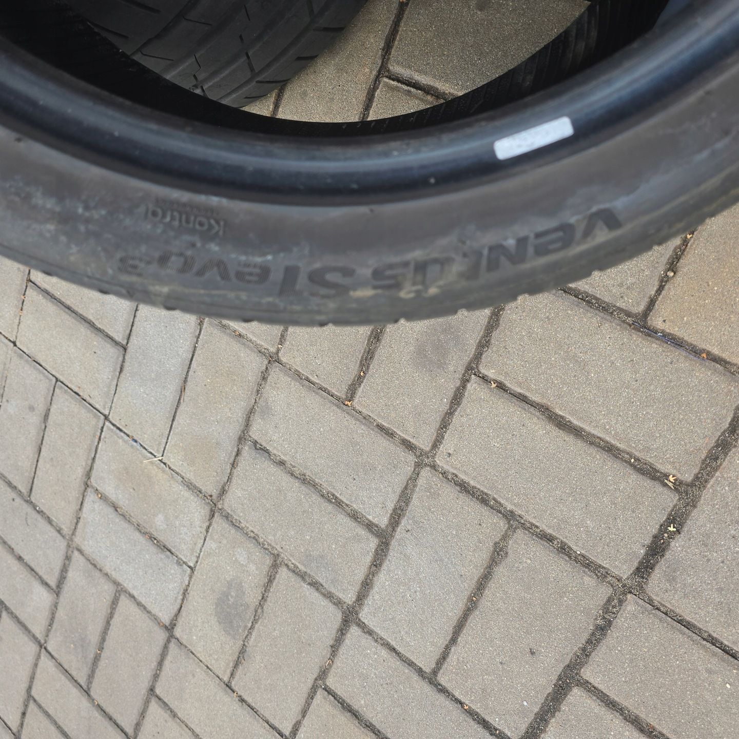 Hankook Ventus S1 Evo 3 235/40R19 20R 2X