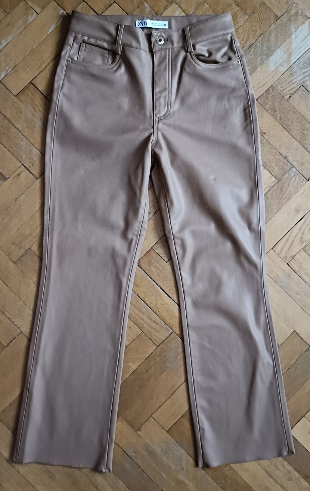 Spodnie Zara z eko-skòry 36