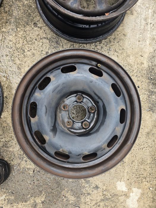 Felgi stalowe golf 4 5x112