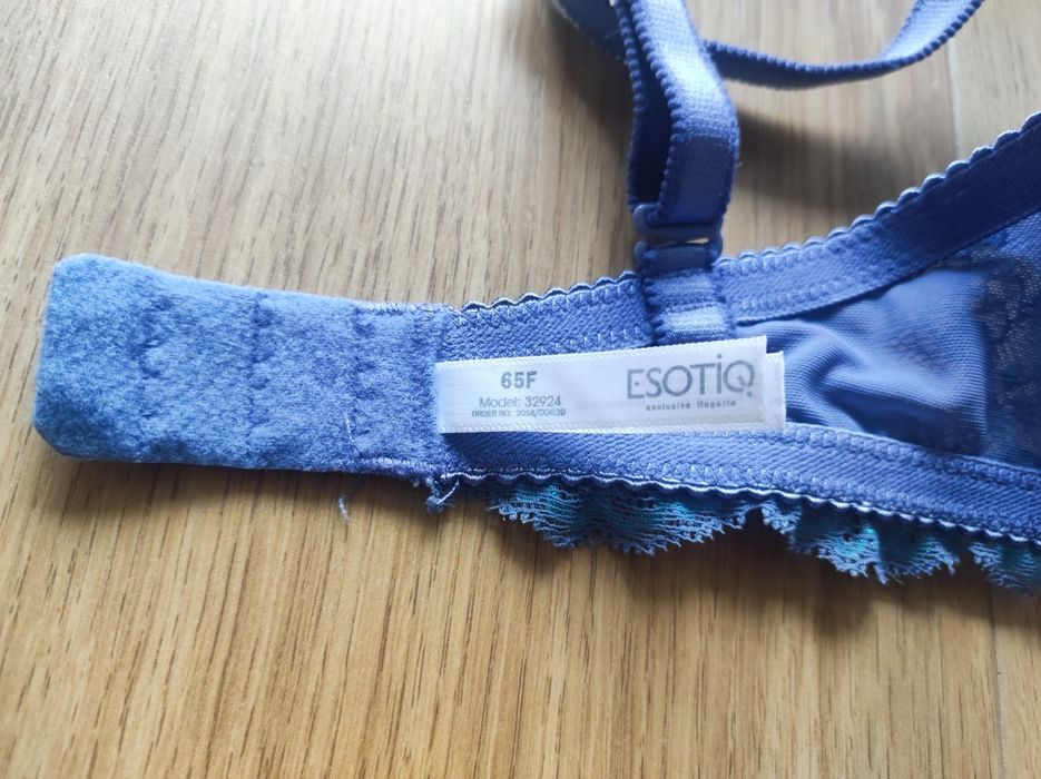 Niebieski biustonosz esotiq