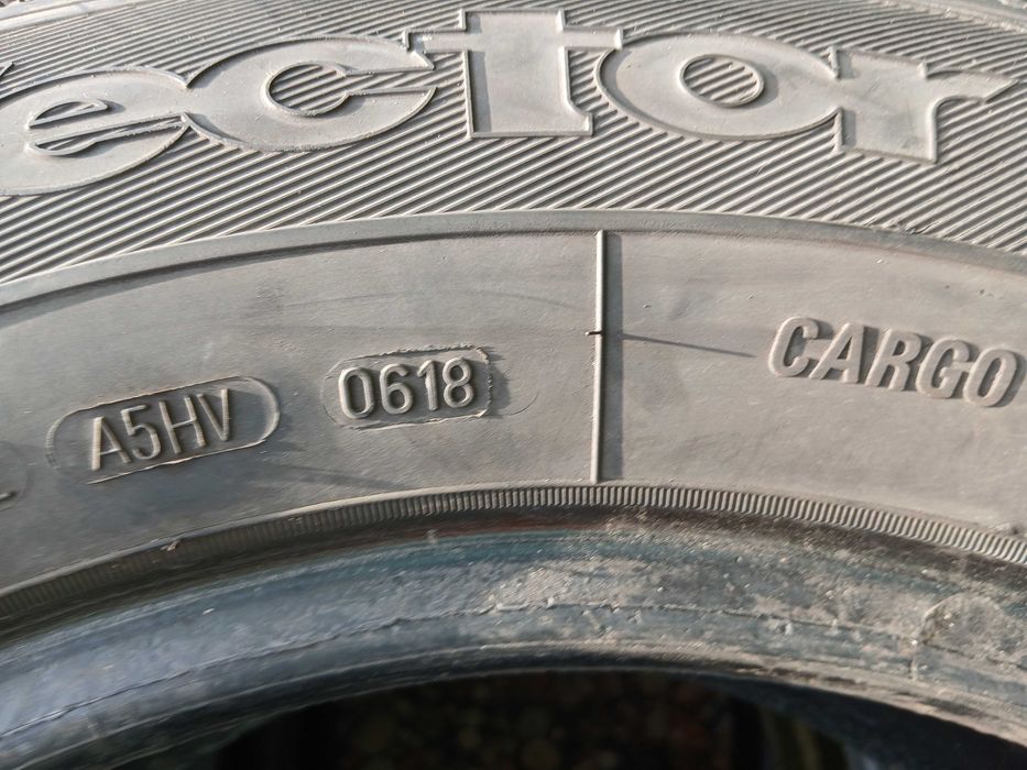 Opona używana 215/65R16C Goodyear Cargo Vector 1szt.
